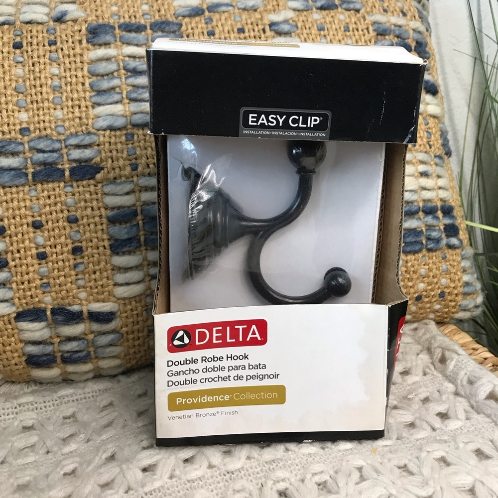Delta Double Robe Hook
